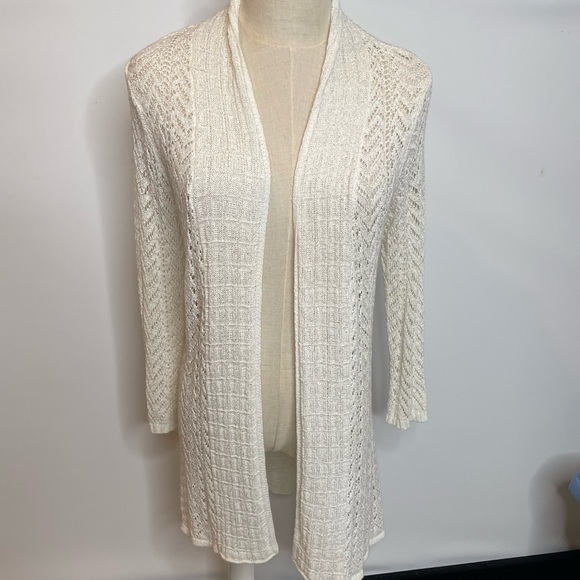 Valerie Bertinelli Sweaters - Valerie Bertinelli M ivory summer cover up cardigan thin knitted